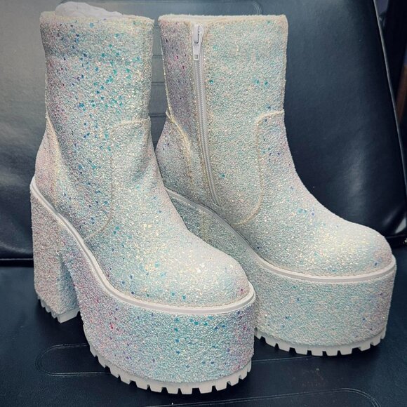 YRU - WHITE KRUSH GLITTER PLATFORM BOOTS - US SIZE 6 -NIB - Picture 5 of 7